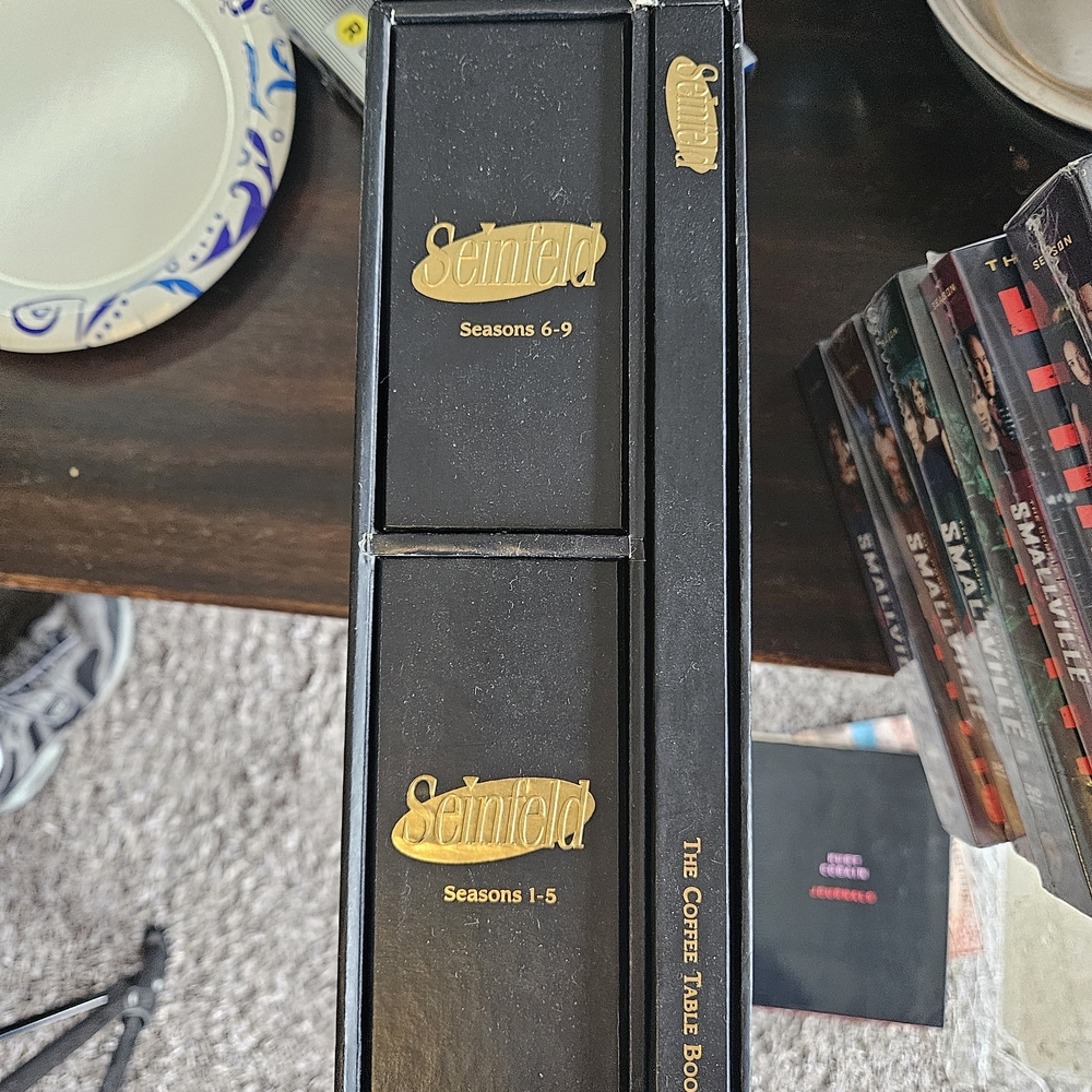 The Complete Series Box Set - Picture 2 of 2